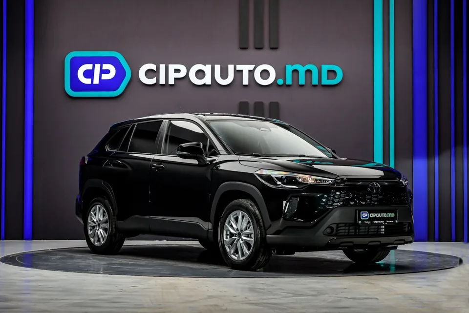 Toyota CorollaCross 2025 — фото 1, купить с доставкой в Москву
