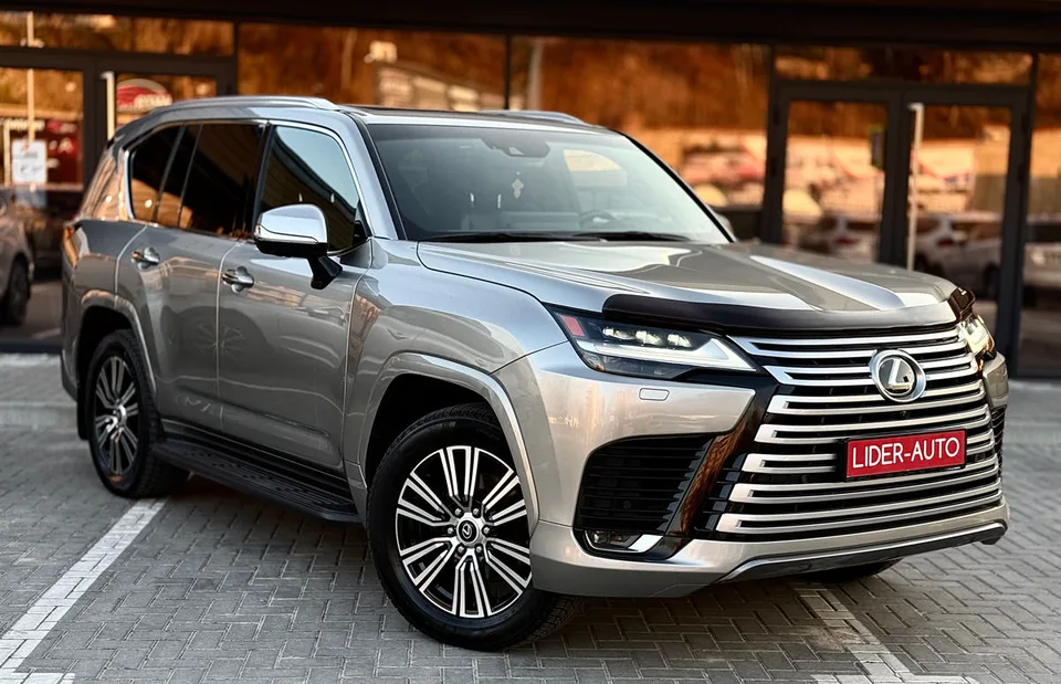 Lexus LX Series 2023 — фото 1, купить с доставкой в Москву