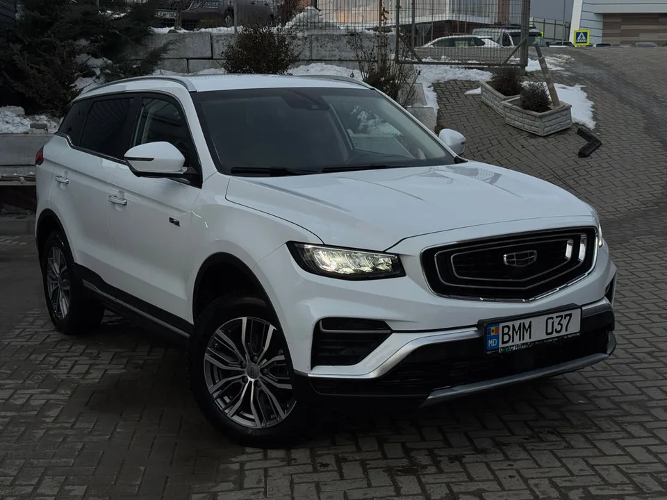 Geely Atlas Pro 2022 — фото 1, купить с доставкой в Москву