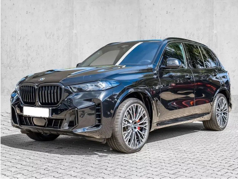 BMW X5 2024 — фото 1, купить с доставкой в Москву