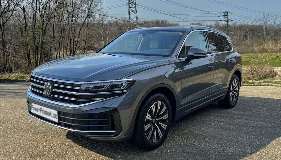 Volkswagen Touareg 2024 — фото 1, купить с доставкой в Москву