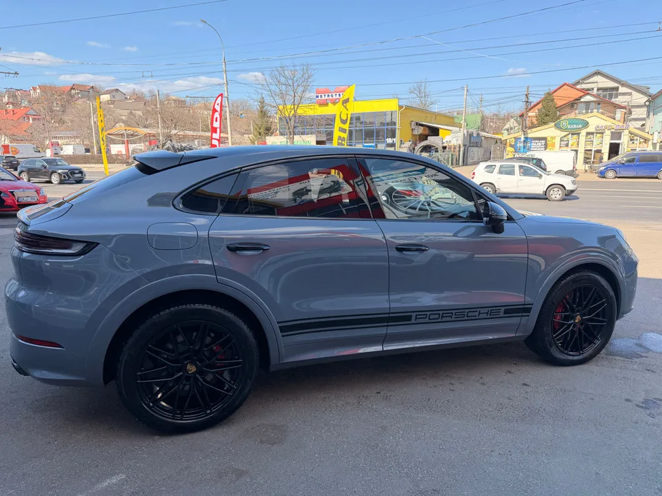 Porsche Cayenne Coupe 2023 — фото 1, купить с доставкой в Москву