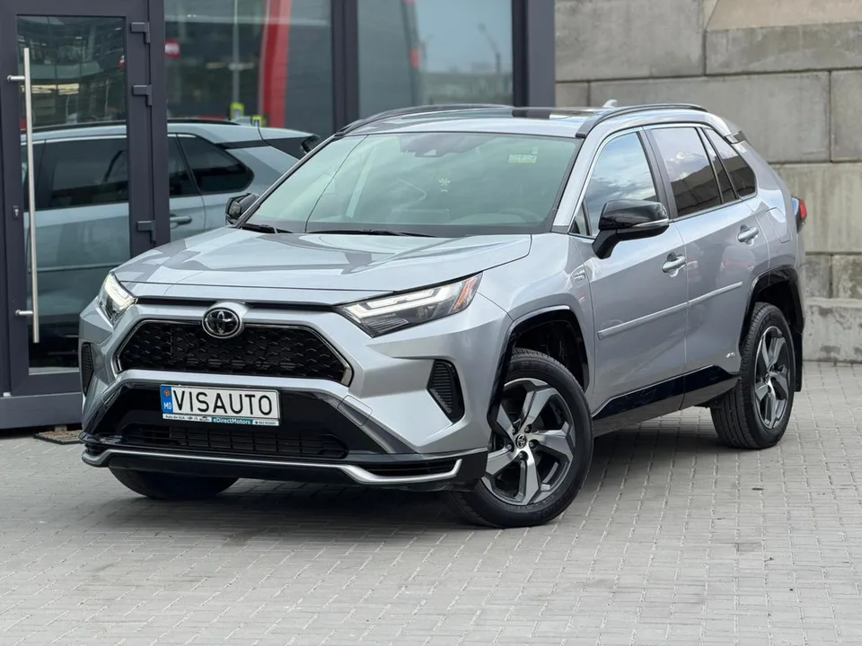 Toyota RAV4 2025 — фото 1, купить с доставкой в Москву