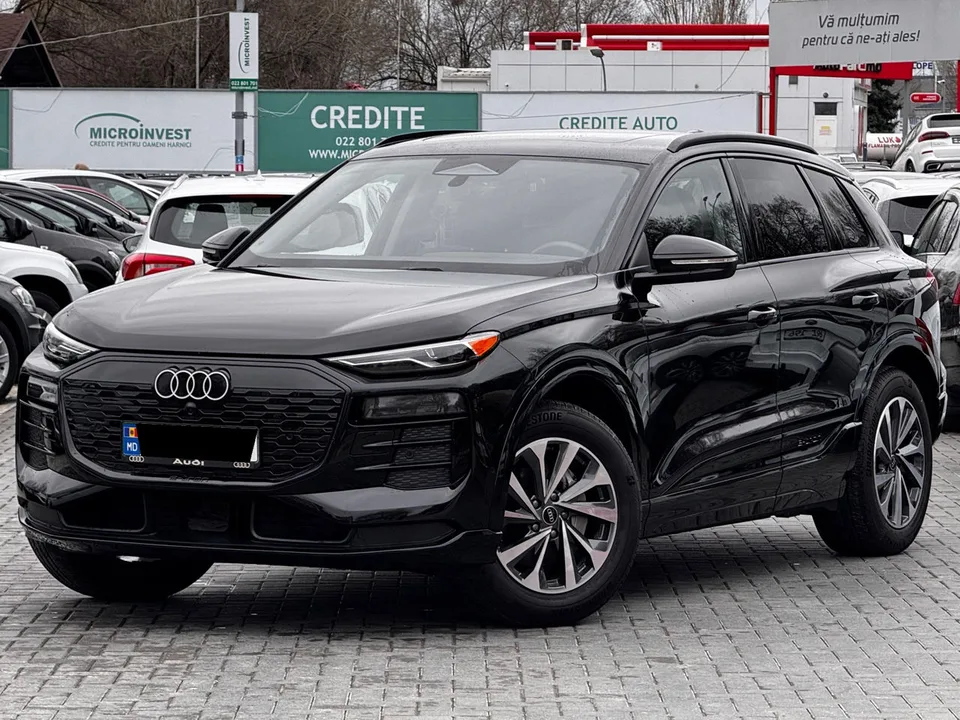 Audi Q6 e-tron 2025 — фото 1, купить с доставкой в Москву