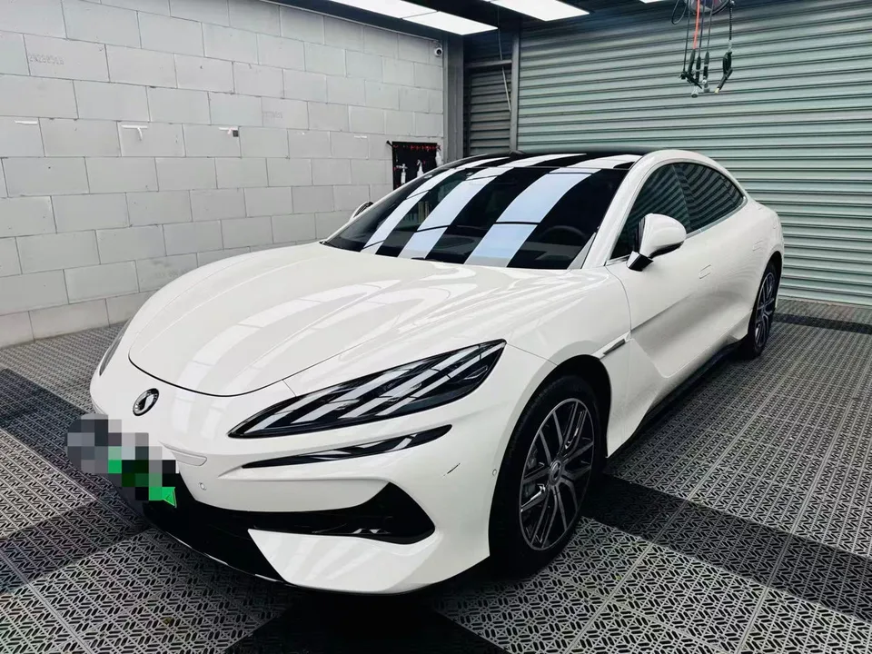 Denza Z9 GT 2025 — фото 1, купить с доставкой в Москву