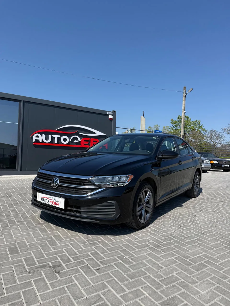 Volkswagen Jetta 2023 — фото 1, купить с доставкой в Москву