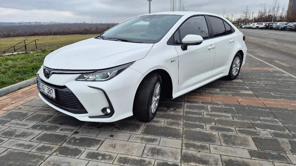 Toyota Corolla 2024 — фото 1, купить с доставкой в Москву
