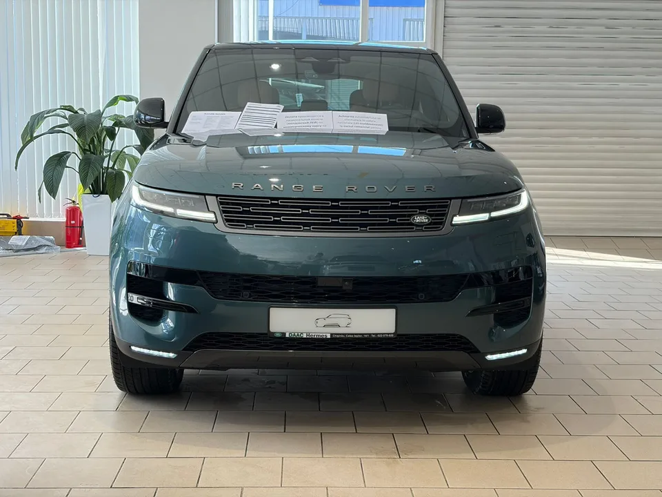 Land Rover Range Rover Sport 2025 — фото 1, купить с доставкой в Москву