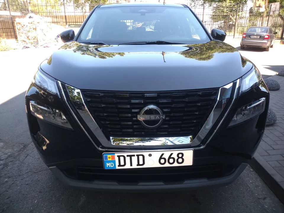 Nissan Rogue 2023 — фото 1, купить с доставкой в Москву