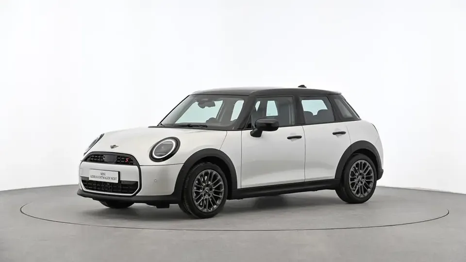 MINI Cooper S Classic Trim 2024 — фото 1, купить с доставкой в Москву