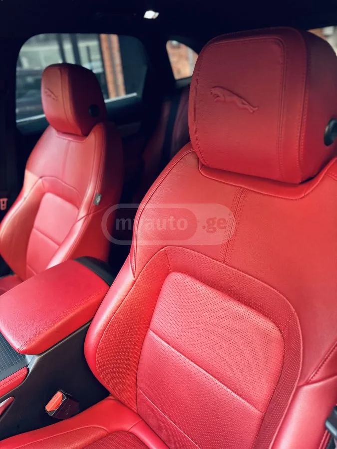Jaguar F-Pace 2023 — миниатюра 5
