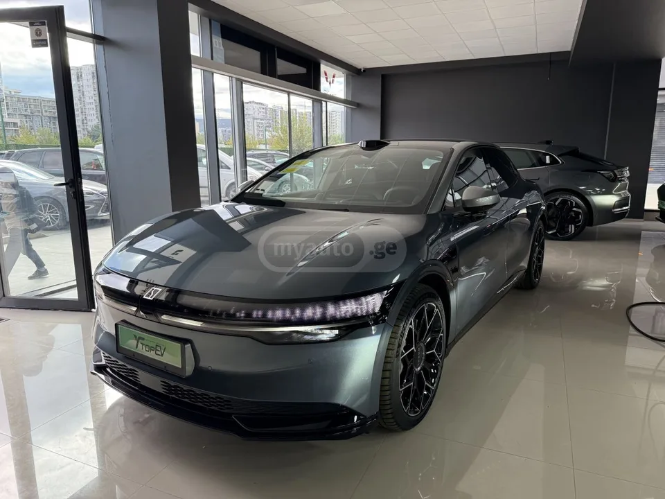 Zeekr 007 2024 — фото 1, купить с доставкой в Москву