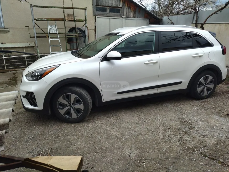 Kia Niro 2022 — миниатюра 4