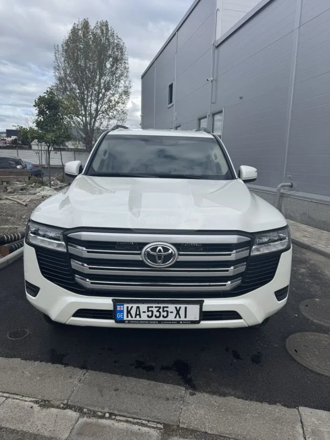 Toyota Land Cruiser 2023 — миниатюра 2