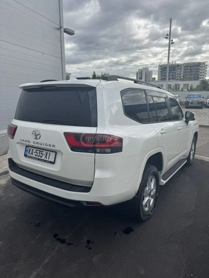 Toyota Land Cruiser 2023 — миниатюра 3