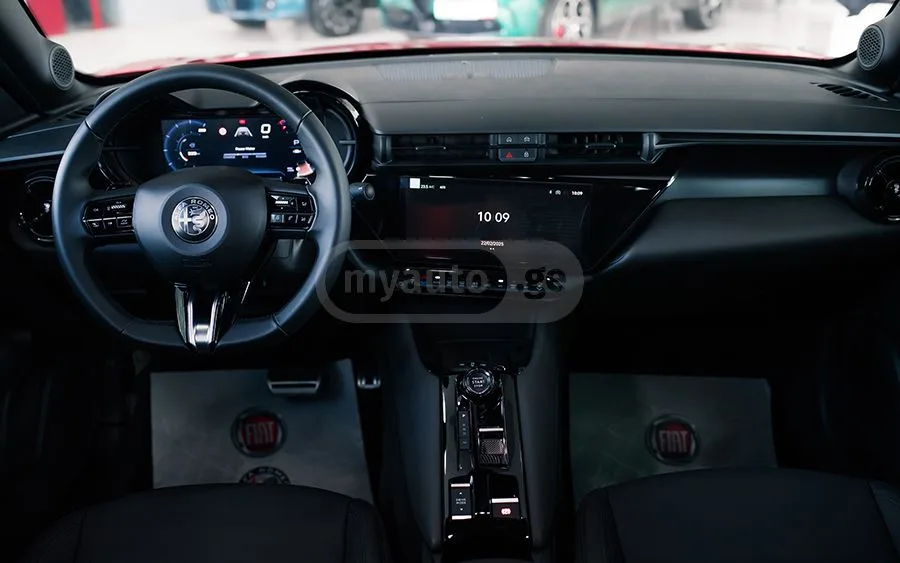 Alfa Romeo Junior 2026 — миниатюра 5