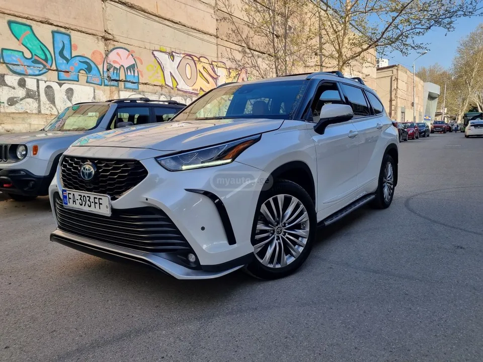 Toyota Highlander 2022 — миниатюра 2