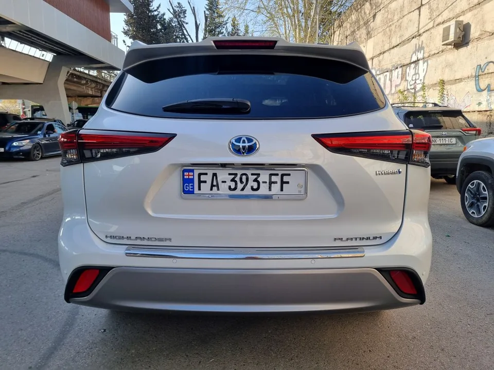 Toyota Highlander 2022 — миниатюра 3