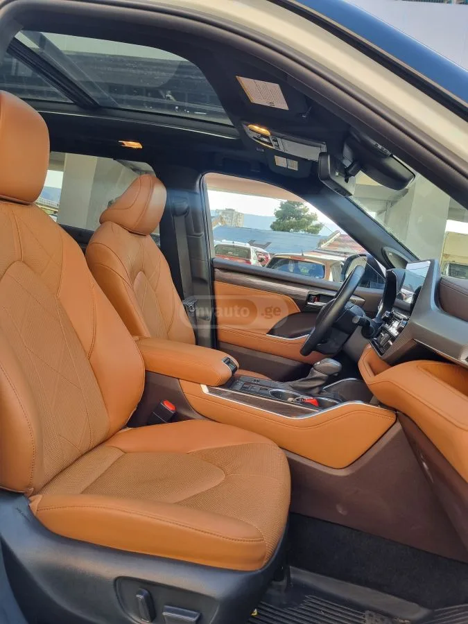 Toyota Highlander 2022 — миниатюра 5