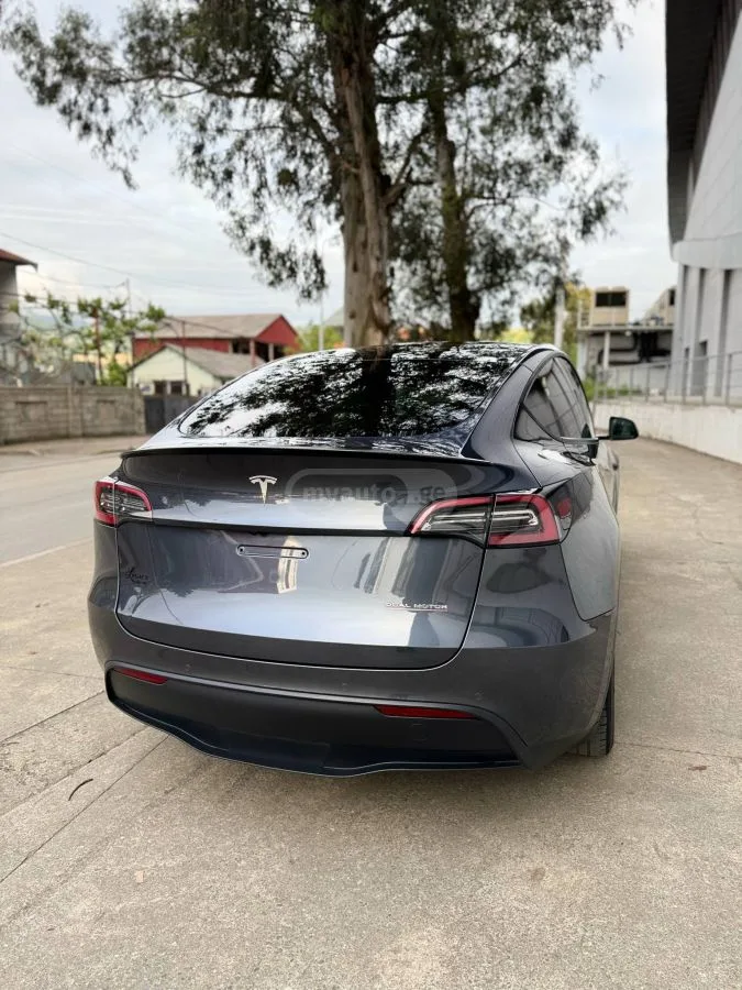 Tesla Model Y Performance 2022 — миниатюра 4