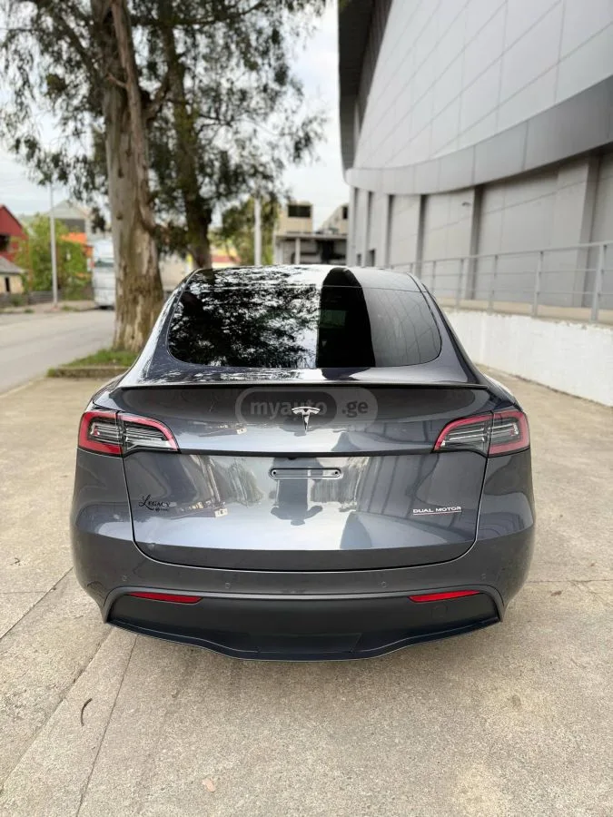 Tesla Model Y Performance 2022 — миниатюра 5