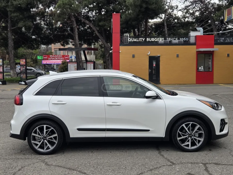 Kia Niro LX 2022 — миниатюра 3