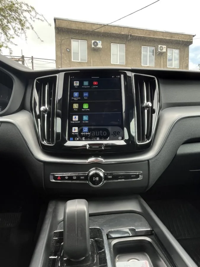 Volvo XC 60 2022 — миниатюра 4