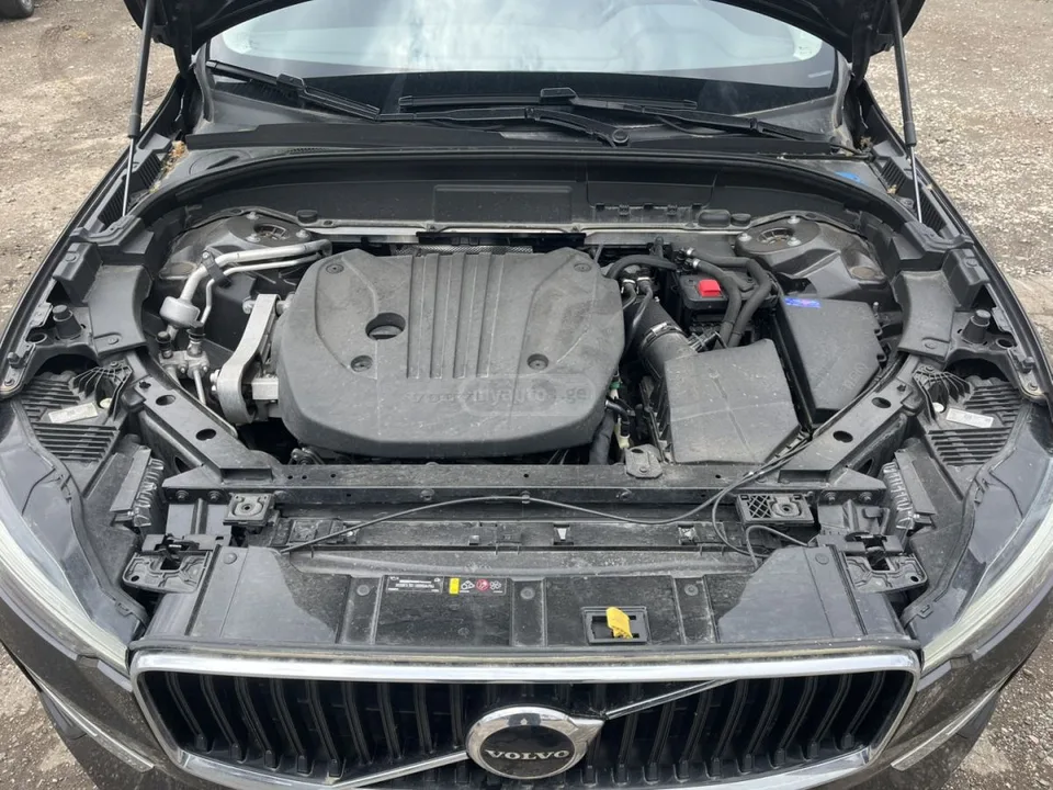 Volvo XC 60 2022 — миниатюра 5
