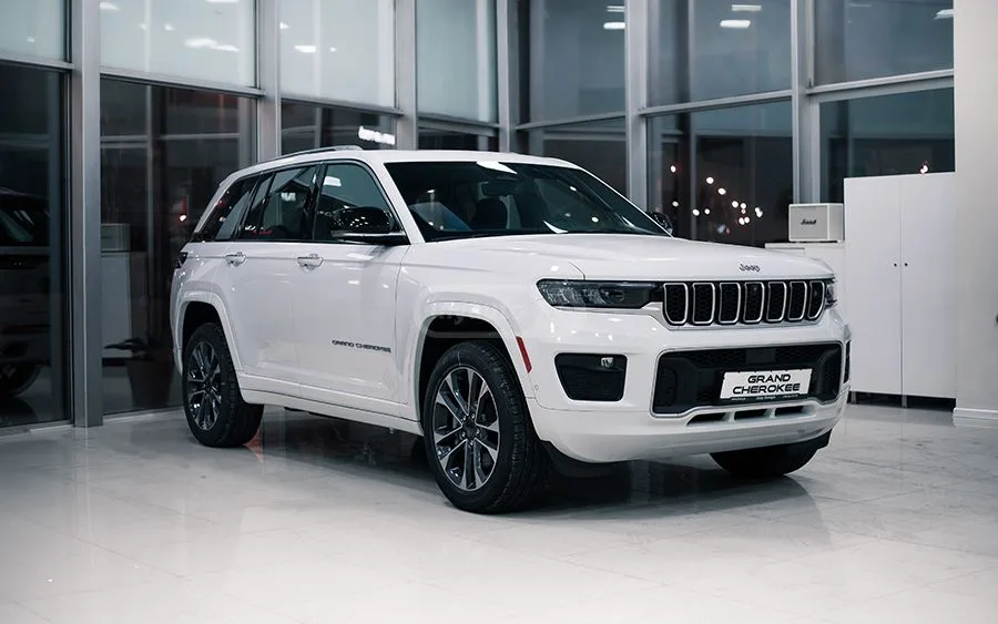 Jeep Grand Cherokee 2023 — миниатюра 4