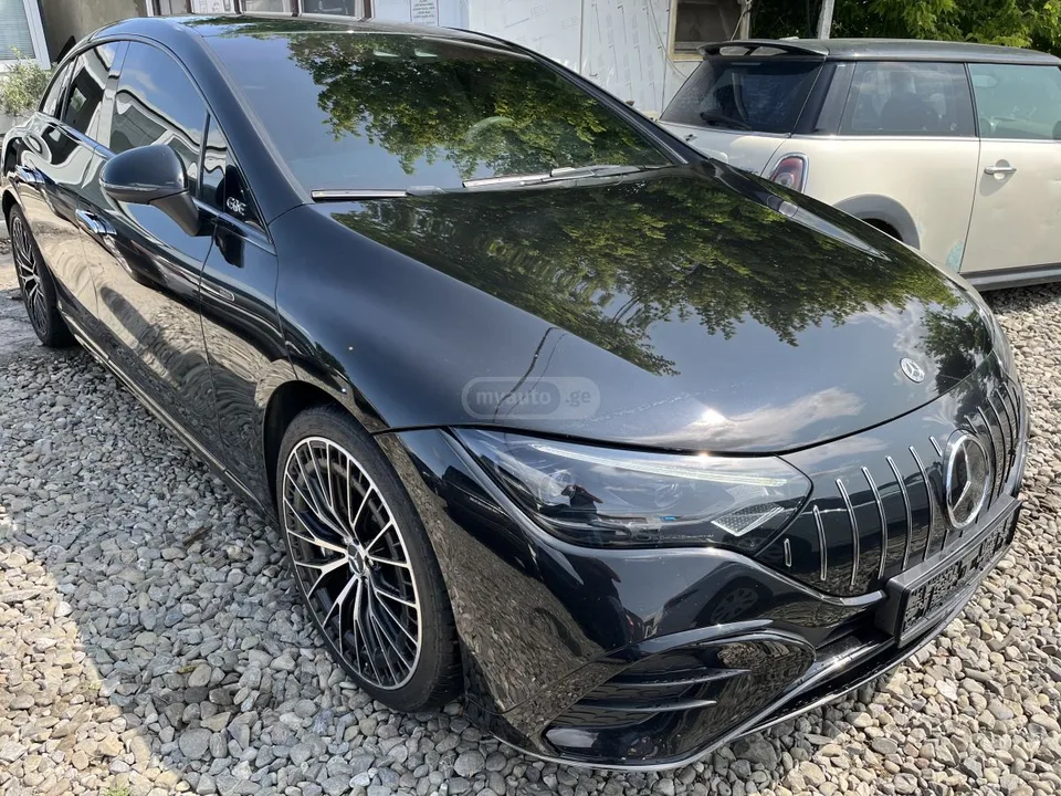 Mercedes-Benz EQE 53 2022 — миниатюра 2