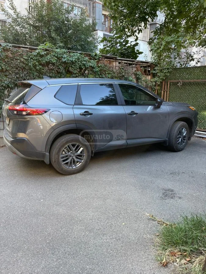 Nissan Rogue 2023 — фото 1, купить с доставкой в Москву