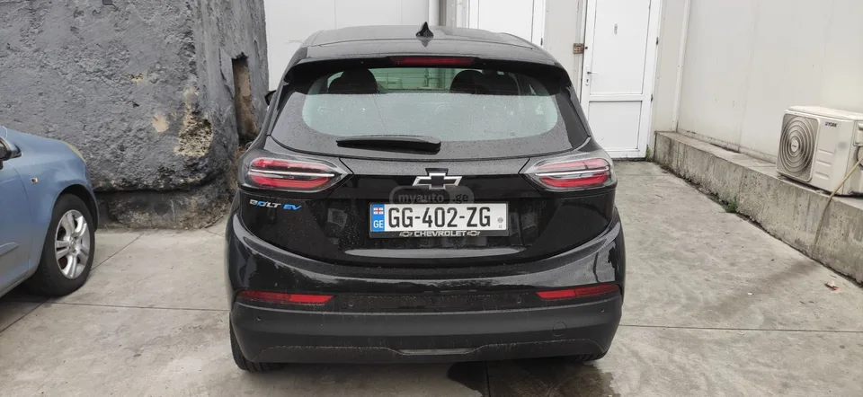 Chevrolet Bolt EV 2LT 4dr Wagon Automatic 2023 — миниатюра 3