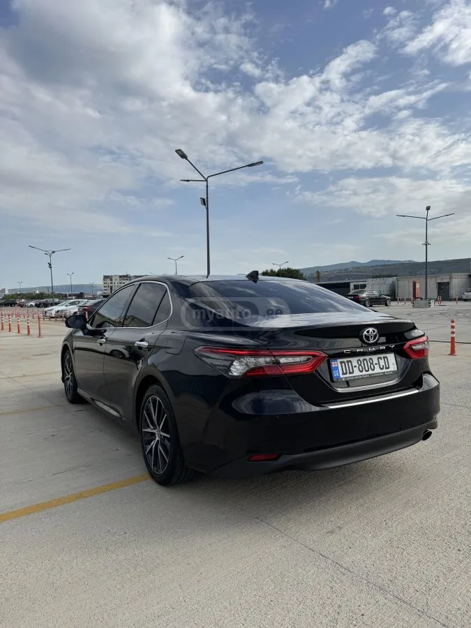 Toyota Camry 2023 — миниатюра 4
