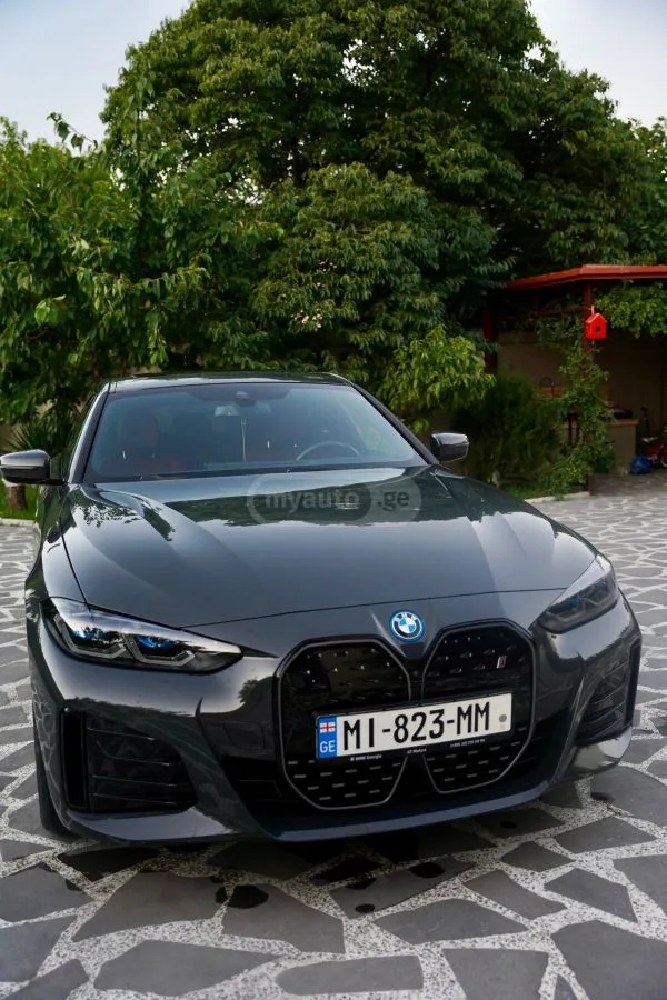 BMW i4 2023 — миниатюра 3