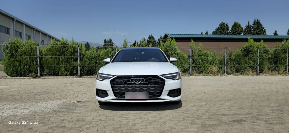 Audi A6 2023 — миниатюра 2