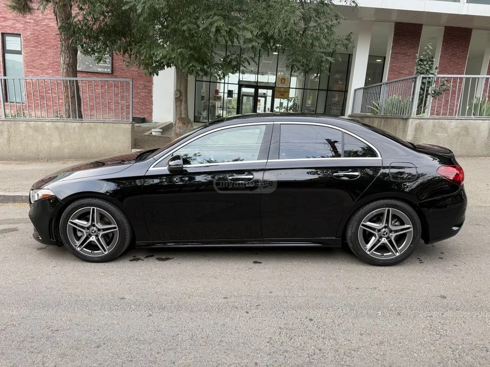 Mercedes-Benz A 220 2022 — миниатюра 5