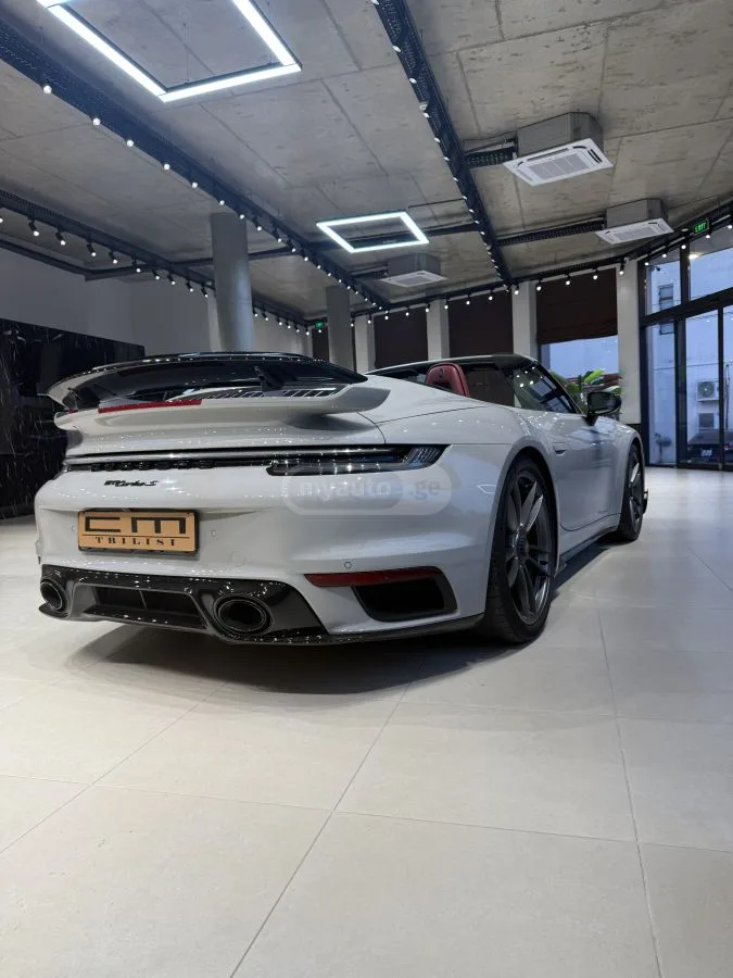 Porsche 911 2022 — миниатюра 3