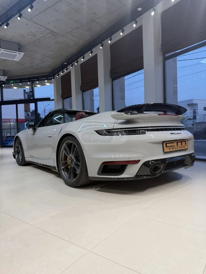 Porsche 911 2022 — миниатюра 5