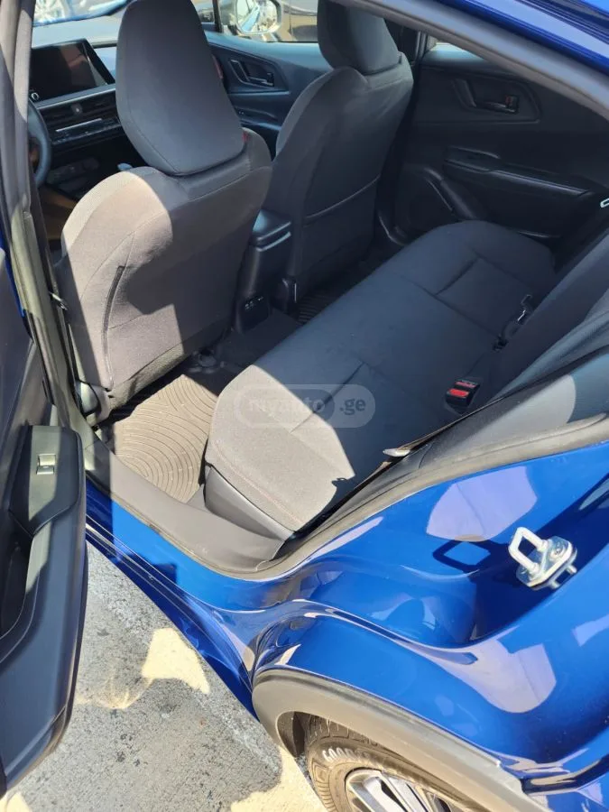 Toyota Prius Toyota Prius Prime SE 2024 — миниатюра 3