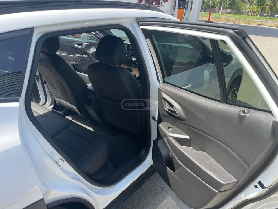 Chevrolet Trax Crossover 1RS Front Wheel Drive Automati 2024 — миниатюра 4