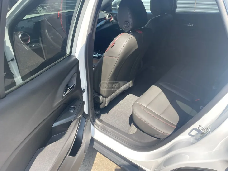 Chevrolet Trax Crossover 1RS Front Wheel Drive Automati 2024 — миниатюра 5