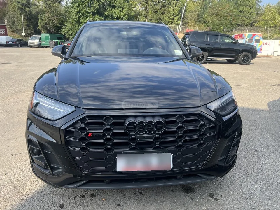 Audi SQ5 Prestige 2023 — фото 1, купить с доставкой в Москву