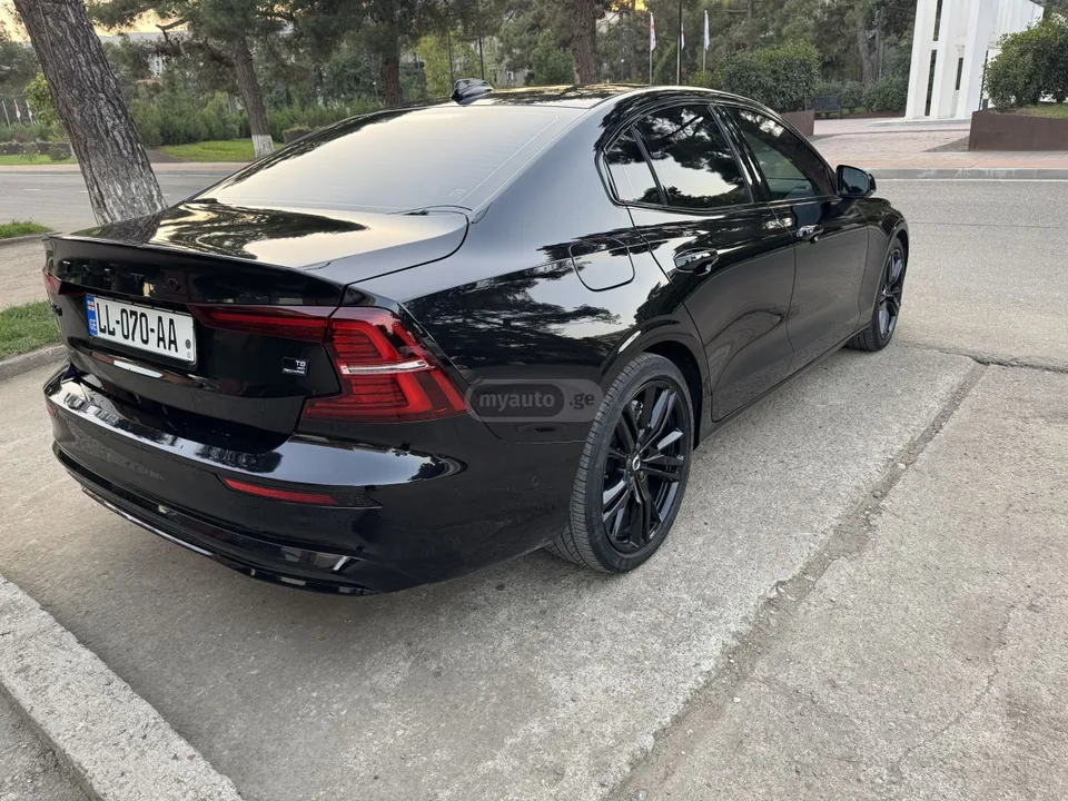 Volvo S 60 T8 PLUG-IN HYBRID 2024 — миниатюра 4