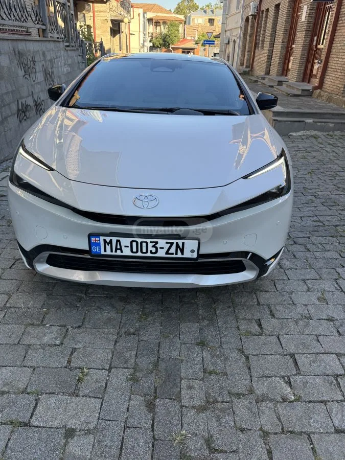 Toyota Prius XLE 5dr Front-Wheel Drive Hatc 2023 — миниатюра 3
