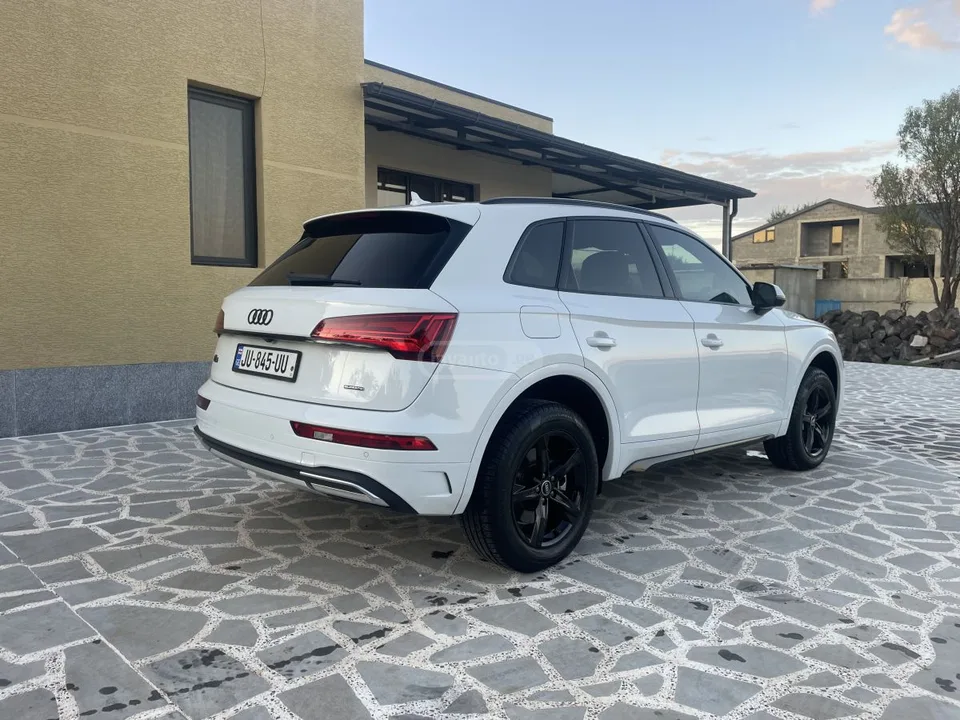Audi Q5 2023 — миниатюра 3