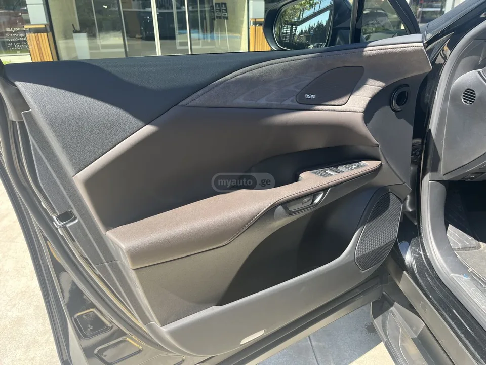 Lexus RX 350 Luxury 2023 — миниатюра 3