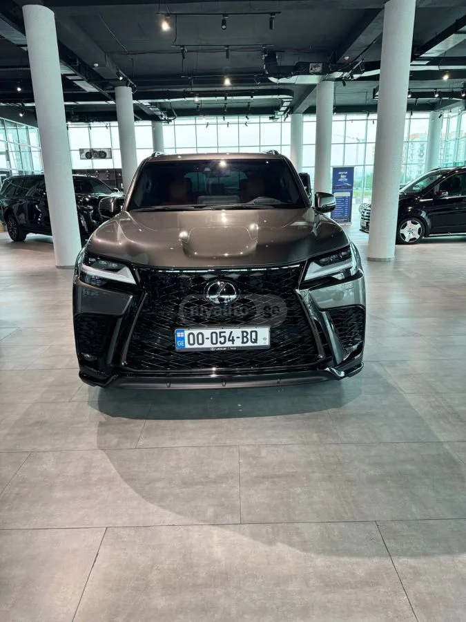 Lexus LX 600 2023 — миниатюра 3