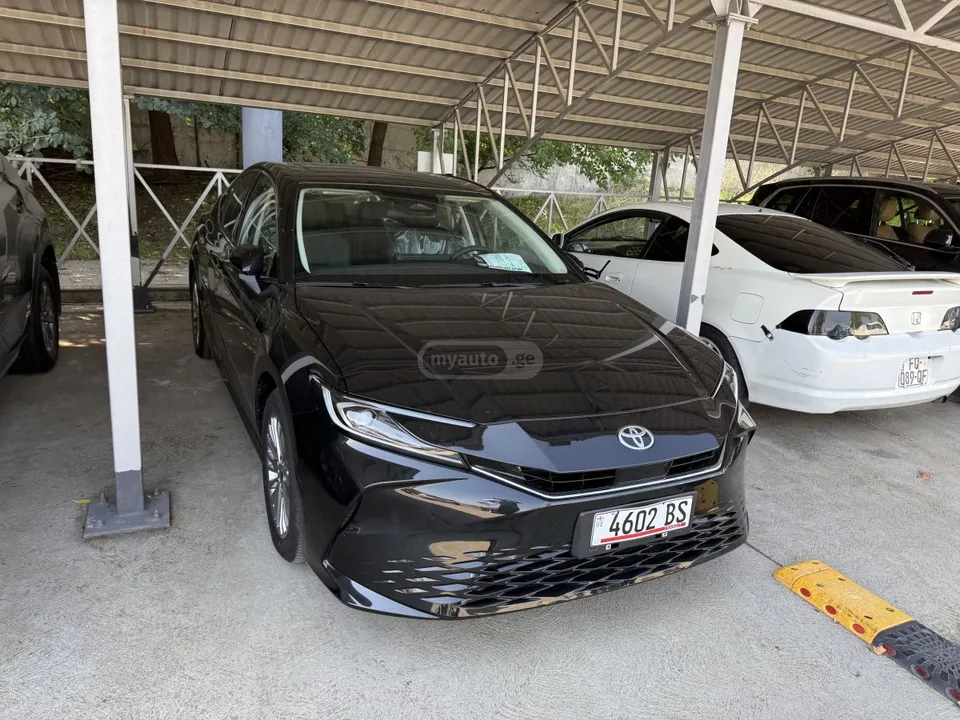 Toyota Camry 2.0 2025 — миниатюра 2