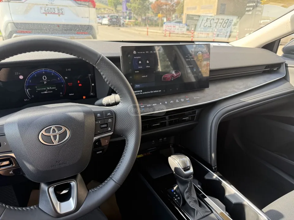Toyota Camry 2.0 2025 — миниатюра 3
