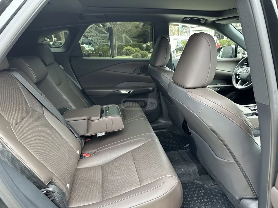 Lexus RX 350 2023 — миниатюра 3